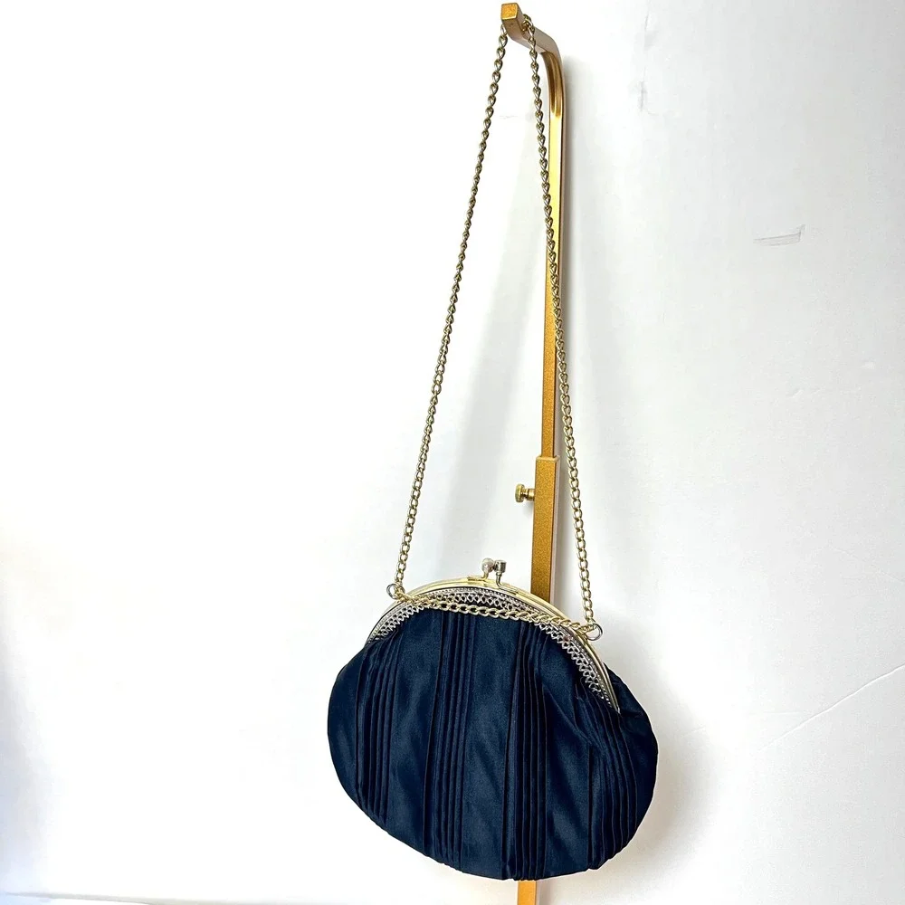 Vintage Black Pleated Satin Evening Clutch Handbag Chain Strap Kiss Lock Clasp‎